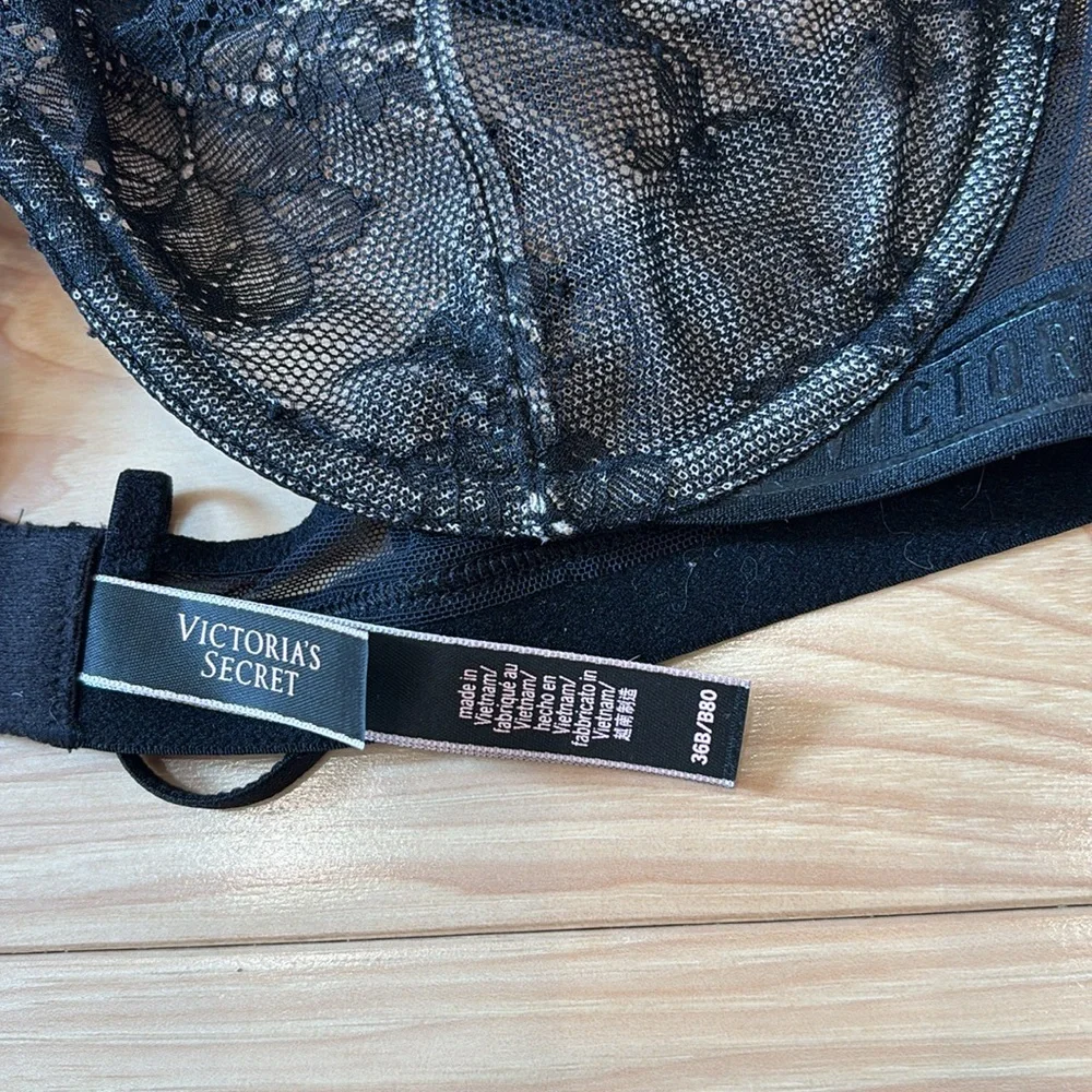 VS Lace High Neck Underwire Bra